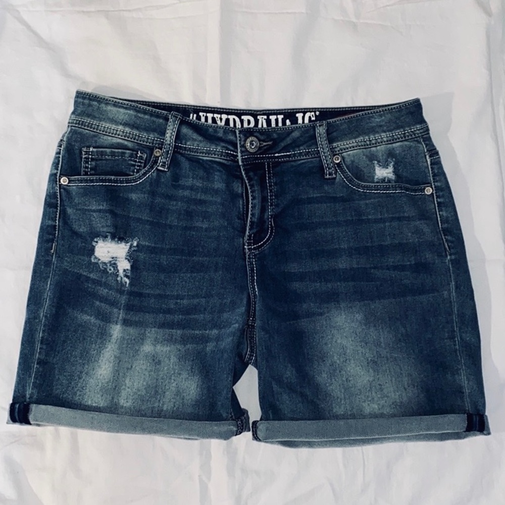 Women’s #HYDRAULIC Lola Curvy Shorts: Size 13/14